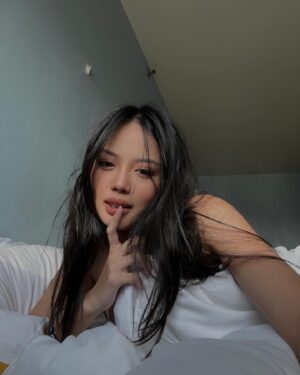 Micaella Raz Instagram - 🩶

in case i don’t see u
good afternoon
good evening 
and goodnight