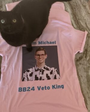 Michael Bruner Instagram - Lila is a #TeamMichael fan and is excited that the #VetoKing shirts came in today, just in time for her dad’s 6th comp win last night! Go Michael!!! Congrats on winning your 2nd HOH! The girls and I love you! 🐈‍⬛💖