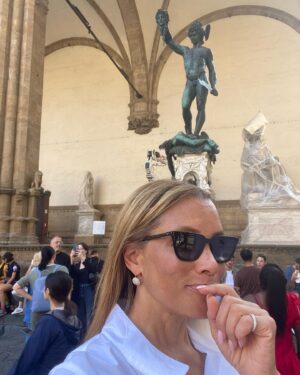 Michael Michele Instagram - Live Life Fully 🌎
We have one Life 
Do today what you’ve promised yourself for tomorrow
Do it now! 🇮🇹❤️‍🔥
