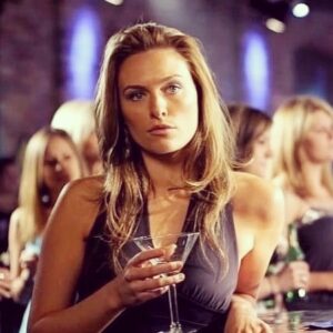 Michaela McManus Instagram - Went back in time and reminisced with my One Tree Hill pals on @dramaqueensoth this week. #OTH will always have a special place in my heart - I got my sea legs and learned sooo much from the cast and crew. It completely changed the trajectory of my life (@mikedaniels101 🥰). Really wouldn’t trade that experience for anything. And love that it continues to resonate with audiences. Thanks for having me @hilarieburton @msbethanyjoylenz @sophiabush 😘