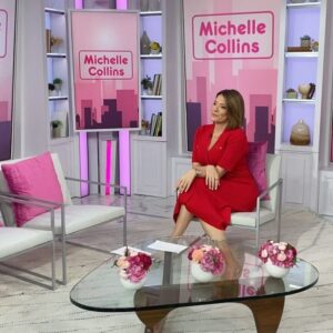 Michelle Collins Instagram - Big day tomorrow: I have the privilege of being interviewed by @hodakotb & @jennabhager on @hodaandjenna about my stand-up tour which is kicking off next week in EIGHT cities! Tune in to @NBC in the morning as I can tell you it is off the rails in the way I can only be with my two favorites. See you in the morning 🌝
Makeup & hair by the best @carolinemakeuptime