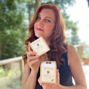 Michelle Harrison Instagram - This is my happy face with the new @eminenceorganics Gemstone Collection that launched today! The Turmeric Energizing Treatment is a hot and exfoliating scrub that leaves your face like a baby. And the Camelia Glow Solid Face Oil is heaven. Thank you @eminenceorganics. ❤️❤️