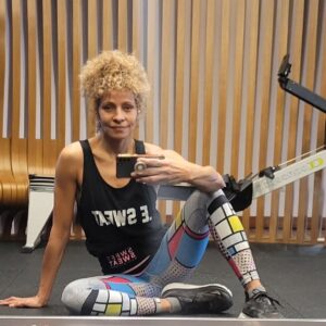 Michelle Hurd Instagram - It's my Birthday!! And I'm happy to be able to wake up and sweat!! This has been one heck of a year.  Challenging and rewarding in all the ways. With all the feelings that follow.  I'm so very thankful and grateful for my family and friends for their unconditional love and support. You all make my world beautiful!!
♥️😊♥️🙌🏾♥️🙏🏾♥️✊🏾♥️😘