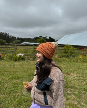Michelle Macedo Instagram - 🍷Last weekend in Napa for @bottlerocknapa was lightning in a bottle✨Along with seeing Stevie Nicks   St. Vincent 🌱We had some grand adventures which included a sweet golden retriever named Winnie running up to me in the middle of a field of wildflowers @heidrunmeadery 🌻and the best oysters at @hogislandoysterco 🦪and a run in with @thatkevinsmith ❤️thanks @turtletaubq for being our NorCal guide