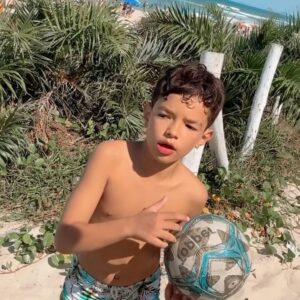 Michelle Martins Instagram - Dos stories para o feed #weekend ☀️🏝️💦 ☕️
#solcafe