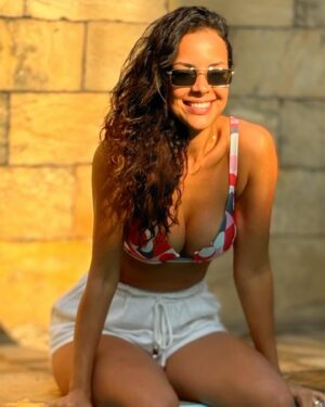 Michelle Martins Instagram - Dos stories para o feed #weekend ☀️🏝️💦 ☕️
#solcafe
