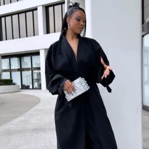 Michelle Mitchenor Instagram - @naacpimageawards NOMINÉE Brunch 🥷✨
Trench Set : @beeombi 
Earrings : @veronicatharmalingam 
Clutch : @cultgaia 
Makeup @theninjafilter 
Hair : @stylesbydavonte 
Nails : @theonlynailsofficial 
Wedding Ring Set : @emilyesterling 
Thank you @pr_solo