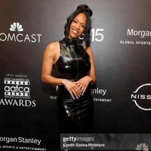 Michelle Mitchenor Instagram - @aafca what a night!!speechless & inspired! 
1.My heart lately 🥹 2. The healthy hair & skin is in ppl- Drink your water! 3. Do we do the GETTY photo on Insta anymore ? Or is it tacky now? Or do I need a full photoshoot with a backdrop and my own photographer at my house now ? Drop thoughts below b/c I’m unclear 🤔😂 either way thanks Emma gworl 🤓 4. @scottyeye  MY BOOOOHOOO! Name a better mommy duo - I’ll wait 🤱🏽5. Biz in the front - razzle dazzle in the back 🪩6. My kids waking up at midnight when I tiptoed into the house 🥴 ….

Beautiful night. Beautiful artists. Snapshot into what’s to come. I am full. My cup runneth ovah.

💄 @jazzemakeup 
💇🏽‍♀️ @jazzmynsamuels