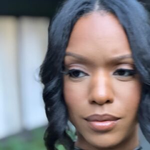 Michelle Mitchenor Instagram - @aafca what a night!!speechless & inspired! 
1.My heart lately 🥹 2. The healthy hair & skin is in ppl- Drink your water! 3. Do we do the GETTY photo on Insta anymore ? Or is it tacky now? Or do I need a full photoshoot with a backdrop and my own photographer at my house now ? Drop thoughts below b/c I’m unclear 🤔😂 either way thanks Emma gworl 🤓 4. @scottyeye  MY BOOOOHOOO! Name a better mommy duo - I’ll wait 🤱🏽5. Biz in the front - razzle dazzle in the back 🪩6. My kids waking up at midnight when I tiptoed into the house 🥴 ….

Beautiful night. Beautiful artists. Snapshot into what’s to come. I am full. My cup runneth ovah.

💄 @jazzemakeup 
💇🏽‍♀️ @jazzmynsamuels