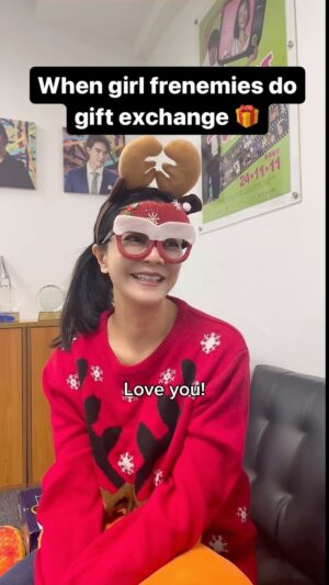 Michelle Chong Instagram - Why do girls do this and continue being friends? 🤔😅 Merry Christmas everyone and hope gift-exchange is not too stressful for you this year!😁💪🎄🎁 #Christmas2023