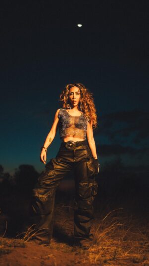 Michelle González Instagram - ALGO PASAJERO está afuera!!! 

Te dejo el link en mi perfil para que la escuches! 

El video sale pronto 🍒