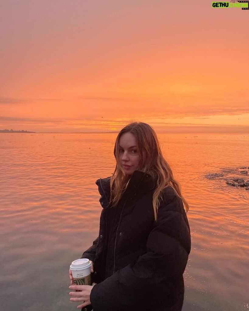 Michelle Mylett Instagram - bit smug about this morning’s sunrise walk