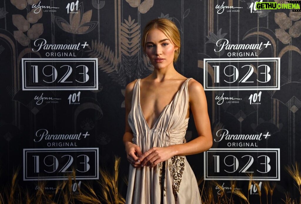 Michelle Randolph Instagram - celebrating @1923official this weekend ❣️ I am so grateful for this experience and to be a part of this show. Working with such beautiful storytellers and people has made these last five months the time of my life! 🥹