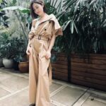 Michelle Wai Instagram - 忙完就可以繼續拍衛食攻略啦，大家想睇我比拼咩食物？😋 #busy Outfit: @harveynicholshk @mmam_designer Hairstyling: @wiltam_hair Makeup: MW