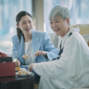 Michelle Wai Instagram - 入行15年乍長還短
但我很早就認清楚
當演員是我的夢想

而參與角逐金像獎
是每個演員的夢想
真的沒想到這一刻來臨時
會是如此百感交集

記得昨日公佈提名名單
知道能夠跟奶奶金姐姐一起入圍
情緒一下子由驚喜到激動
太多片段浮現腦海
太多感受湧上心頭
頃刻未能反應過來
整整一天都有種在做夢的感覺

首先衷心感謝所有
因為喜歡《#不日成婚2》
而投票給我的業界評審
很榮幸可以得到這個鼓勵🙏🏻
也恭喜所有入圍者

再次感謝陳茂賢導演的信任
給我機會演繹他筆下的曾可怡
非常感謝他的帶領
讓我兩次走進曾可怡的世界
領略她盛載的勇氣和睿智

感謝我們歡樂又齊心的劇組
還有宣傳發行團隊
和栽培我多年的公司與同事們
沒了他們任何一個
這部電影不會順利接觸到觀眾
讓大家看見我

感謝每一位入場看過《#不日成婚》系列的觀眾
多得你們的喜愛和支持
我們才會有續集
才會有這個夢幻旅程🥹

這是我人生第一個金像獎提名
除了不停的感謝
我會更用心  做自己並做好自己
報答一直在路上幫助我、支持我的各位
努力的去配得上這份幸運🫶🏻