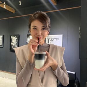 Michiko Tanaka Thumbnail - 4.5K Likes - Most Liked Instagram Photos