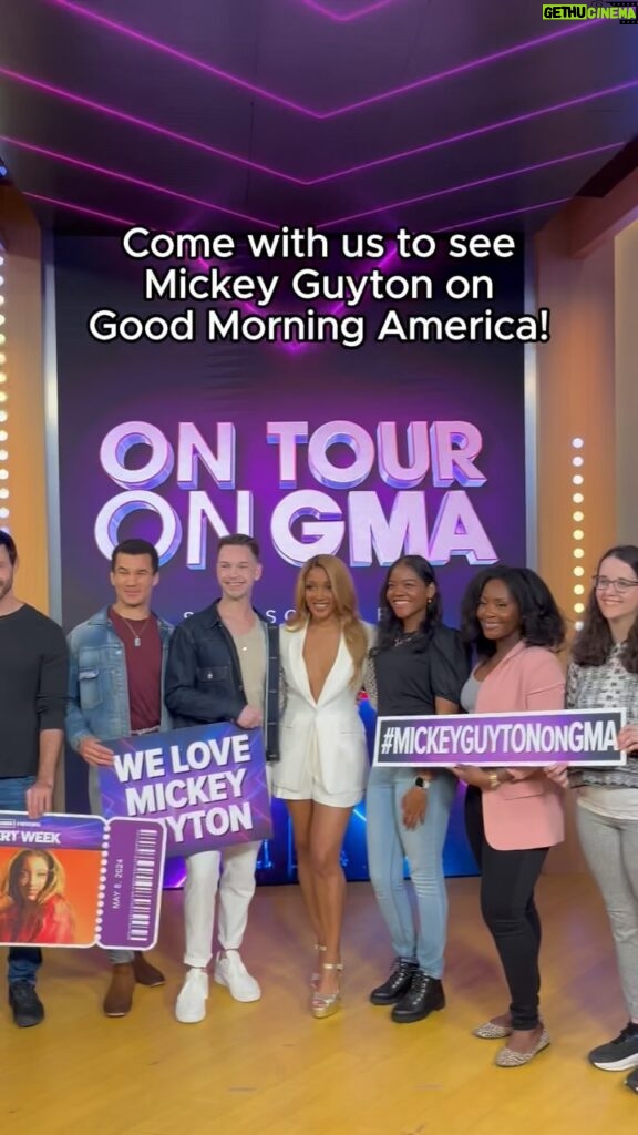 Mickey Guyton Instagram - Mickey Guyton brought country to Times Square yesterday, meeting fans and performing her new single “Scary Love” on Good Morning America ahead of her tour with CMT this fall ❤️