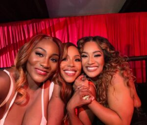 Mignon Von Instagram - Thank you @tylerperry @tylerperrystudios & the hardest working crew in Hollywood. Love my Sistas! 

#sistasonbet #usher #fantasia #her #tevincampbell #djcassidy #iatse #somenights #celebrategoodtimes