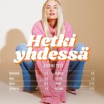 Miisa Rotola-Pukkila Instagram - mainos: @valiofi 🩷HETKI YHDESSÄ 2024 -KIERTUE🩷 Te toivoitte Hetki yhdessä -iltamia ympäri Suomea ja saamanne pitää!😍 Hetki yhdessä -iltamat ovat hengähdyshetki arjen paineista ja kiireistä. Pidän jokaisessa kaupungissa puheenvuoron liittyen jaksamisen ja itsemyötätunnon teemoihin. Syödään yhdessä iltapalaa, kohdataan uusia samanhenkisiä ihmisiä, keskustellaan tai sit ihan vaan hengaillaan ja pötkötellään sohvalla. Haku ensimmäisiin iltamiin (Rovaniemi 13.5. ja Oulu 14.5.) on nyt auki ja hakulinkin löydät mun storysta! Haku muihin kaupunkeihin aukeaa myöhemmin. Toivottavasti nään just sut siellä!😘
