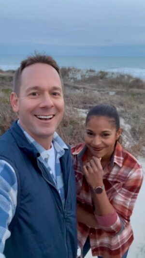 Mika Kleinschmidt Instagram - New show(down) alert ‼️ 

Brian and Mika are facing off in a brand new competition coming to HGTV this summer! 💪🏼💯💪🏽

Stay tuned…🏨 

#100DayHotelChallenge #HGTV #TeamBrian #TeamMika