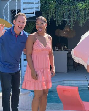 Mika Kleinschmidt Instagram - Truly blessed to do what I love with the one I love. 3 HGTV shows in one week means it’s time to do laundry 😂😂❤️🥰💯@hgtv @mrbreakinground #besthusband #tvlife #behindthescenes #dreambig