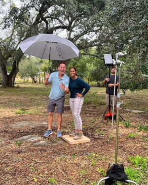 Mika Kleinschmidt Instagram - Truly blessed to do what I love with the one I love. 3 HGTV shows in one week means it’s time to do laundry 😂😂❤️🥰💯@hgtv @mrbreakinground #besthusband #tvlife #behindthescenes #dreambig