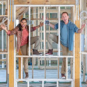 Mika Kleinschmidt Instagram - Guess who’s back?!? 🤔 🙌 

Season 5 of “100 Day Dream Home” premieres Sunday night June 30th at 9/8c on @hgtv 💪🏼💯💪🏾

Give us a HIGH FIVE 🖐️ in the comments if you’re excited!!! 

#HGTV #100DayDreamHome #Sea5on