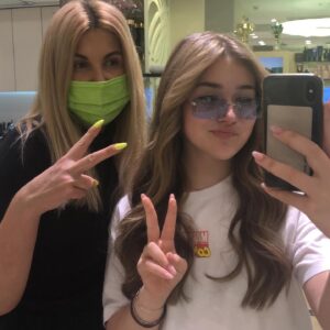 Mikella Abramova Instagram - листай до конца, много моего лица😮‍💨🤍