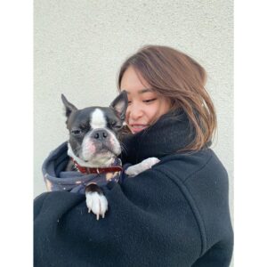 Miki Yanagi Instagram - 飼い主に似るとはこういう事。