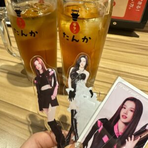 Miki Kawanishi Instagram - 2023年推し納め🙌 in福岡

ライブ&観光めーいっぱい楽しんだ🥳
今年は推し活に励んで韓国も沢山行って
タイまで追いかけてアクティブな一年でした✊

サナちゃんのプロ意識の高さにライブ開始から
ずーーーっとうるうるしてもうて。
フィルスペの構成も本当に感動でした

推しに出会えて改めて良かったなと思うライブでした🥹

今日はMISAMO紅白だーーーー！！！！
楽しみだね🥺🥺🥺！！！！！！！

ONCEしてる私の動画とかを楽しみにしてくれてる方も
ONCE友達も、2023年ありがとーーーーー❣
2024年もよろしくお願いします( ⁼̴̶̤̀ω⁼̴̶̤́ )

#推し #推し活 #推しのいる生活 #推しが尊い #福岡 #福岡グルメ