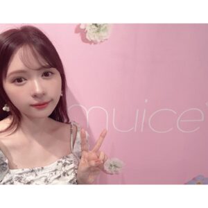Miki Kawanishi Instagram - 💐🤍

一年ぶりの @muice_official イベント
あえてうれしかった🤍！！！！幸
ありがとうございました(⸝⸝ ◜~◝⸝⸝)

サインも書かせていただいたので
新作と共に渋谷LOFT見に行ってみてね⸝⋆

@loft_official Thankyou❣️

2024.5.25