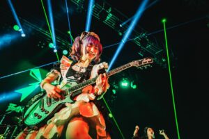 Miku Kobato Instagram - 🕊🌏🇯🇵
2024.2.22 
BAND-MAID 10TH ANNIV. TOUR 番外編
thanks photo by @pickles_0808

時間が過ぎるのは早いもので
もう先月のことですっぽ。
2024年初お給仕
ありがとうございましたっぽ🕊
横アリの番外編でしたが、
皆様ご満足いただけましたでしょうかっぽ？？
なかなかレアな曲が
詰まっていたと思いますっぽ！
写真も素敵っぽ。🕊
次回のお給仕は
3月20日
アコースティックお給仕。
こちらもお楽しみにっぽ〜！！

#bandmaid #2024 
#にゃんにゃんにゃんの日🐱 
#お給仕