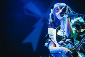 Miku Kobato Instagram - 🕊🌏🇯🇵
2024.2.22 
BAND-MAID 10TH ANNIV. TOUR 番外編
thanks photo by @pickles_0808

時間が過ぎるのは早いもので
もう先月のことですっぽ。
2024年初お給仕
ありがとうございましたっぽ🕊
横アリの番外編でしたが、
皆様ご満足いただけましたでしょうかっぽ？？
なかなかレアな曲が
詰まっていたと思いますっぽ！
写真も素敵っぽ。🕊
次回のお給仕は
3月20日
アコースティックお給仕。
こちらもお楽しみにっぽ〜！！

#bandmaid #2024 
#にゃんにゃんにゃんの日🐱 
#お給仕