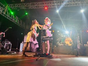Miku Kobato Instagram - 🌏思い出投稿っぽ。
North America tour🕊🇺🇸

2023.8.18
Pabellón Oeste del Palacio de los Deportes
in Ciudad de México

It was the final show of our North American tour po.
Mexico, after 5 years, exceeded all expectations with an incredible energy po!!Thank you so much to everyone who came out in the rain po.
Looking forward to seeing you again!!

🇲🇽
Fue el último concierto de nuestra gira por América del Norte po!
En México, después de 5 años, vivimos una experiencia increíble gracias a la gran energía de todos ustedes, a pesar de la lluvia po!!!!
 ¡Muchas gracias a todos por venir po.
Esperamos con ansias volver a vernos pronto po🕊

#bandmaid #10thanniversary #anniversary #tour #Mexico