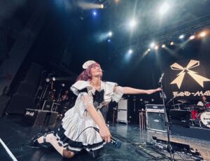 Miku Kobato Instagram - 🌏🕊🇯🇵

タイトル
『皆の声で生き返る小鳩。』

#bandmaid #おまじないtime #10th #anniversary #思い出 #萌え萌えキュンキュン #moemoe #kyunkyun