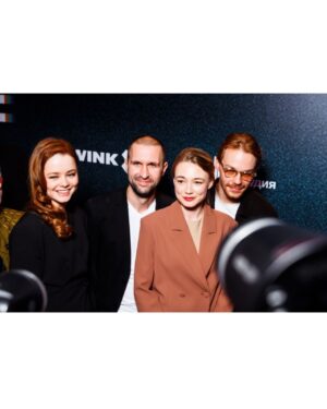 Mila Ershova Instagram - любимые «Неверные»!
обнимаю всех и каждого!

премьера сериала 7 марта эксклюзивно на @itsmore.tv !

Производство: «Студия Видеопрокат» @rentavideostudio совместно с «НМГ Студией» и видеосервисом Wink.ru

большое спасибо за образ:
костюм @namelazz 🖤
туфли @ekonikastyle 
мейк и прическа @fontebeautysalon 
богини @iskandera @shkulipa