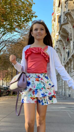 Mila Harris Instagram - 💃🏻Walking into the new week with confidence and determination! Happy Monday everyone 🌟😘 #motivationmonday #unstoppable #determination #confidence #movement #gogetit #live #life #love