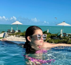 Mila Harris Instagram - 🎶 Slow down everyone you’re moving too fast, frames can’t get you when you’re moving like that 🎶-Jack Johnson vibes☀️😎 #beachplease #vibes #chill #relax #rest #sunshine #break #workhard #playhard