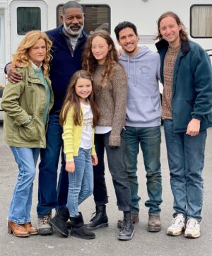 Mila Harris Instagram - 🤗 Best cast ever! These guys are not just some of the most talented actors in Hollywood but also some of the best human beings alive!! 💕Love them all! Go stream #noexit on #hulu #star #disneyplus today! And stay tuned for more BTS pics coming soon! 🥰 #nowplaying #stream #movie #thriller #suspense #drama #talent #actor #life #love #cast #crew #film