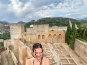 Milena Radulović Instagram - #queviajeros #unamor ☀️♥️
Malaga, Marbella, Frigillana, Nerja, Granada ( Alhambra) Ronda, Valencia ! Zivot bogatiji za ozbiljne lepote!