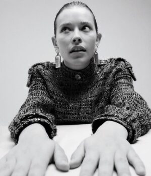 Milena Tscharntke Instagram - SLEEK MAGAZINE X CHANEL

PHOTOGRAPHER Sarah Blais
STYLIST Stefanie Klopf
MAKE-UP ARTIST Cynthia Baligan
HAIRSTYLIST Philippe Baligan
SET DESIGNER Miren Oller
PRODUCER Emma Hughes