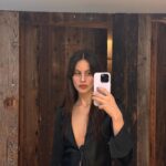 Milena Smit Instagram – las mujeres me preguntan por la calle
niña cómo estás?
está mal decir que demasiado bien