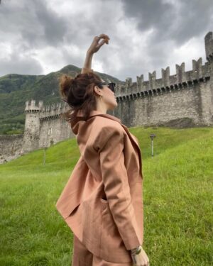 Militta Bora Instagram - B E L L I N Z O N A 
Donde nació mi BISNONNA 🩷🇨🇭#bellinzona🇨🇭 #bellinzonacastles
