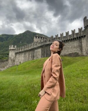 Militta Bora Instagram - B E L L I N Z O N A 
Donde nació mi BISNONNA 🩷🇨🇭#bellinzona🇨🇭 #bellinzonacastles
