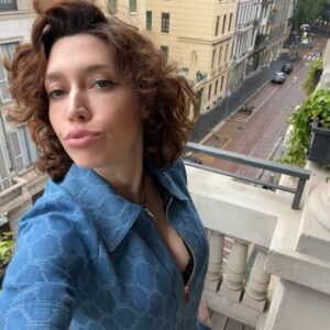 Militta Bora Instagram - Visitando mis raices Italianas y Suizas 
BELLINZONA 🇨🇭Y APPIANO GENTILE, COMO 🇮🇹🩷 q alegria !!!!!! 
#BELLAGIO #LAGODICOMO