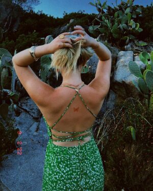 Millie Gibson Instagram - La Maddalena 22’ 📀