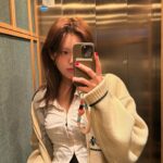 Min-seo Instagram - 소화제 하루에 두번씩 챙겨먹는건 필수라고~ 🇪🇸#Barcelona #selfie 모음zip📁