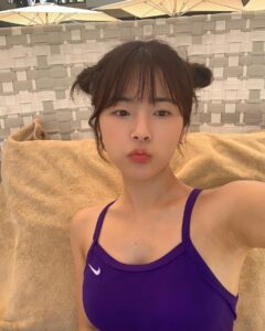 Min Do-hee Instagram - 벌써 발리 또 오고싶어지는데 (?) 뒤죽박죽 마음대로 보낸 하루처럼 사진도 뒤죽박죽 🏊🏻‍♀️💙☀️🍺🧊🎽🏝️