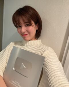 Mina Fujii Most Liked Photos and Posts