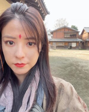 Mina Fujii Instagram - .
妃叉那🧞‍♀️
Her name is Hisana🧞‍♀️

#僕の愛しい妖怪ガールフレンド
#三木孝浩監督
#나의사랑스러운요괴걸프렌드